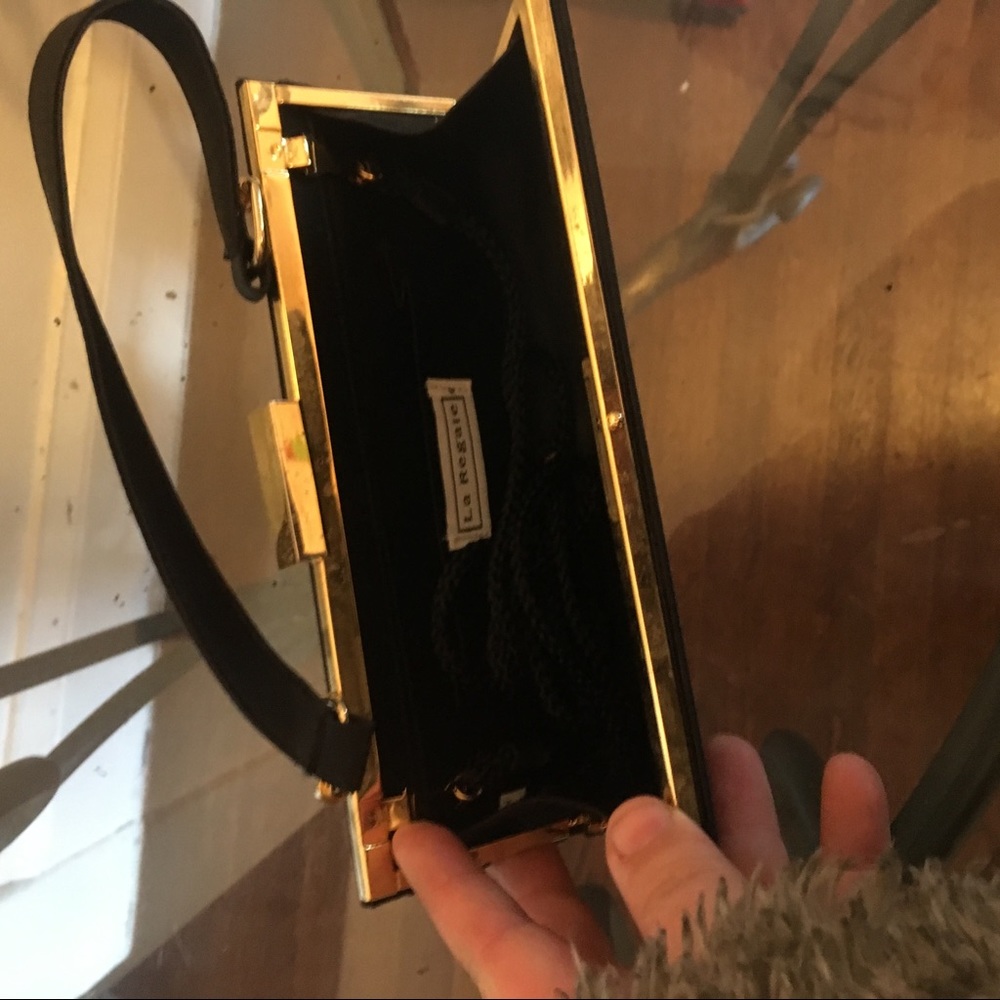 Purse - Picture 2 of 3